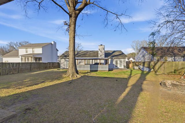 8391 Water Ash Way, North Charleston, SC 29420