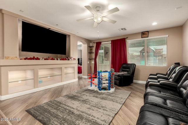 1265 W ROSEMARY Avenue, San Tan Valley, AZ 85140