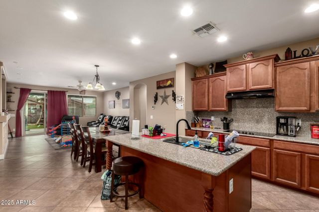 1265 W ROSEMARY Avenue, San Tan Valley, AZ 85140