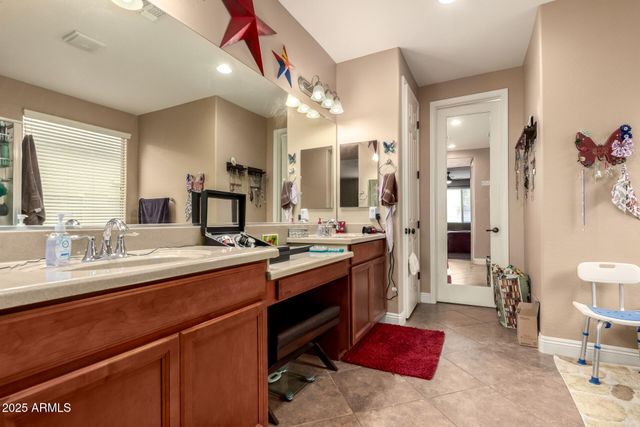 1265 W ROSEMARY Avenue, San Tan Valley, AZ 85140