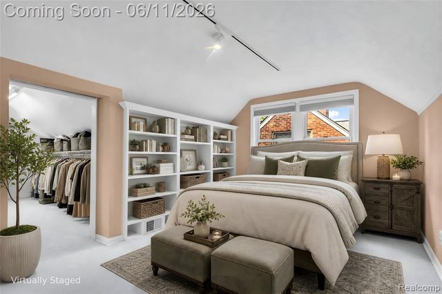 3015 Bembridge Road, Royal Oak, MI 48073