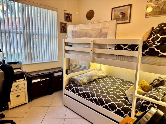 8736 Bellido Cir, Boynton Beach, FL 33472