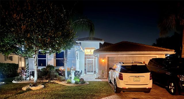 8736 Bellido Cir, Boynton Beach, FL 33472