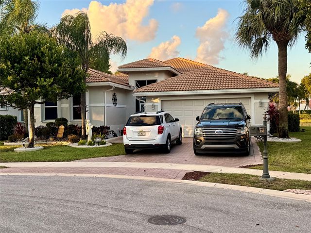 8736 Bellido Cir, Boynton Beach, FL 33472