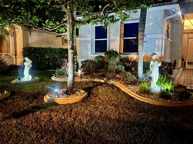 8736 Bellido Cir, Boynton Beach, FL 33472
