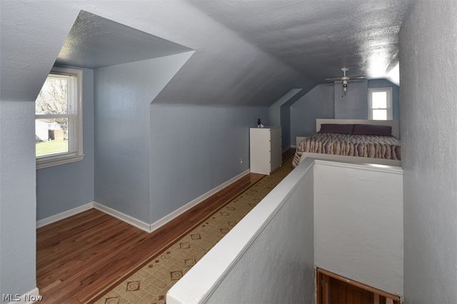2929 Commonwealth Drive, Parma, OH 44134