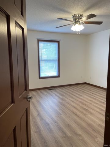 1702 Midsummer Night Cove, Fort Wayne, IN 46818