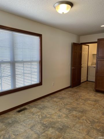 1702 Midsummer Night Cove, Fort Wayne, IN 46818