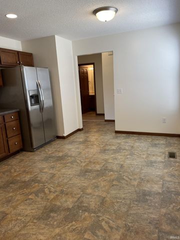 1702 Midsummer Night Cove, Fort Wayne, IN 46818