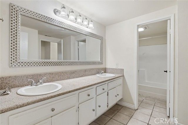 4502 Lubbock D, Simi Valley, CA 93063