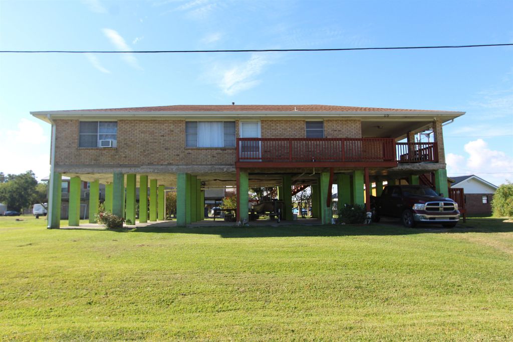 112 Paul Dr, Houma, LA 70363