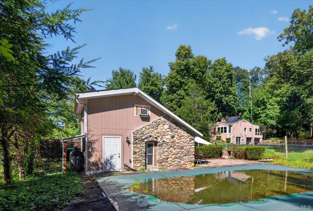 109 Pines Bridge Road, Bedford Corners, NY 10549