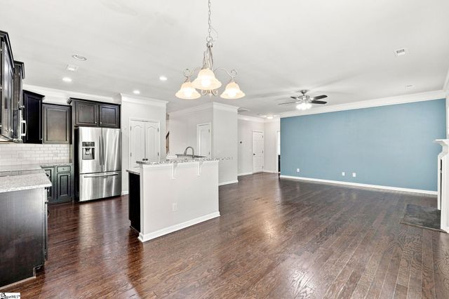 103 Nearmeadows Way, Simpsonville, SC 29681