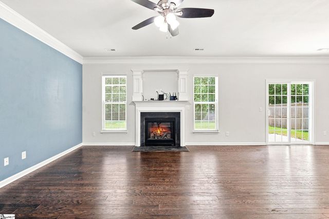 103 Nearmeadows Way, Simpsonville, SC 29681