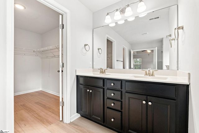 103 Nearmeadows Way, Simpsonville, SC 29681
