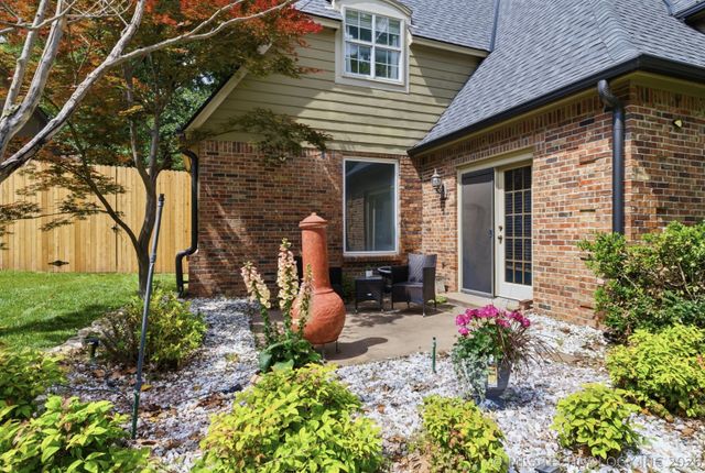 10202 S Knoxville Avenue, Tulsa, OK 74137