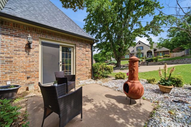 10202 S Knoxville Avenue, Tulsa, OK 74137