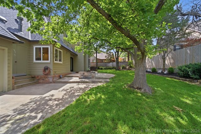 10202 S Knoxville Avenue, Tulsa, OK 74137