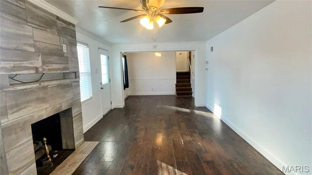 1587 Farmview Avenue, St Louis, MO 63138