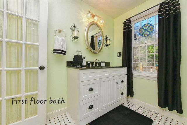 100 Bournedale Road, Bourne, MA 02532