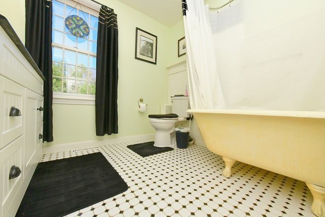 100 Bournedale Road, Bourne, MA 02532