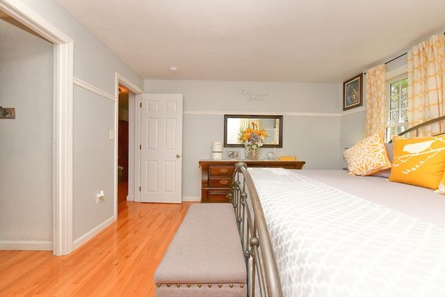 100 Bournedale Road, Bourne, MA 02532