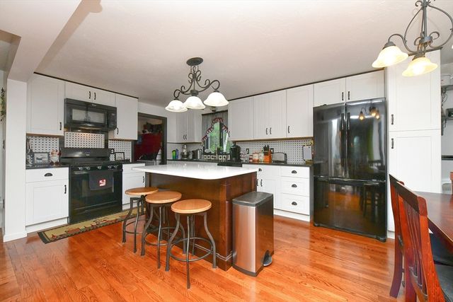 100 Bournedale Road, Bourne, MA 02532