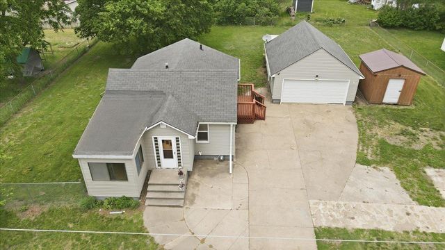 1415 Dearborn Avenue, Waterloo, IA 50707