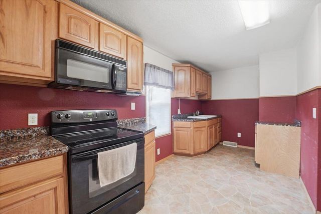 1415 Dearborn Avenue, Waterloo, IA 50707