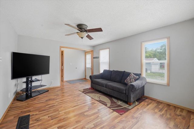 1415 Dearborn Avenue, Waterloo, IA 50707