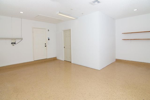 2824 Waters Edge Circle, Greenacres, FL 33413