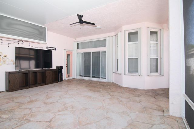 2824 Waters Edge Circle, Greenacres, FL 33413