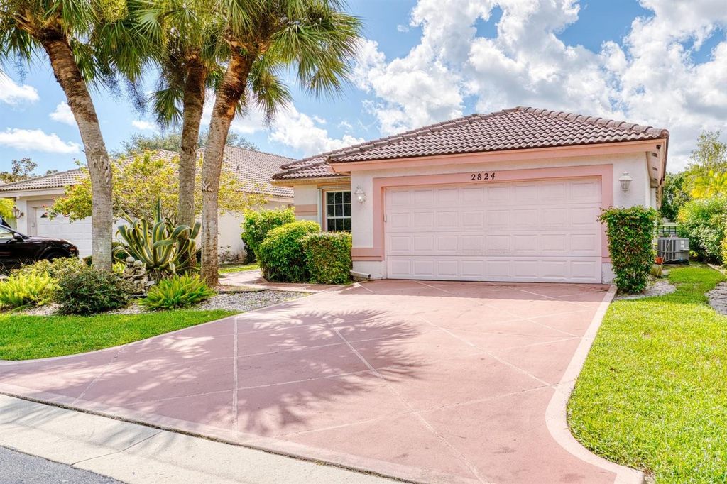 2824 Waters Edge Circle, Greenacres, FL 33413