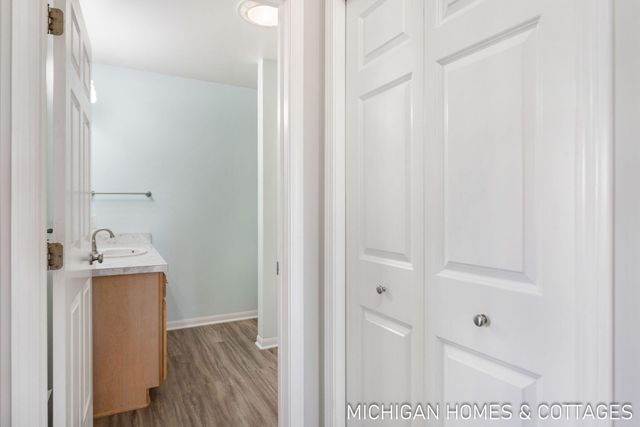 634 Wilshire Court, Holland City, MI 49423