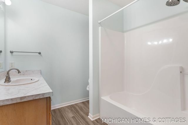 634 Wilshire Court, Holland City, MI 49423