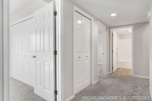 634 Wilshire Court, Holland City, MI 49423