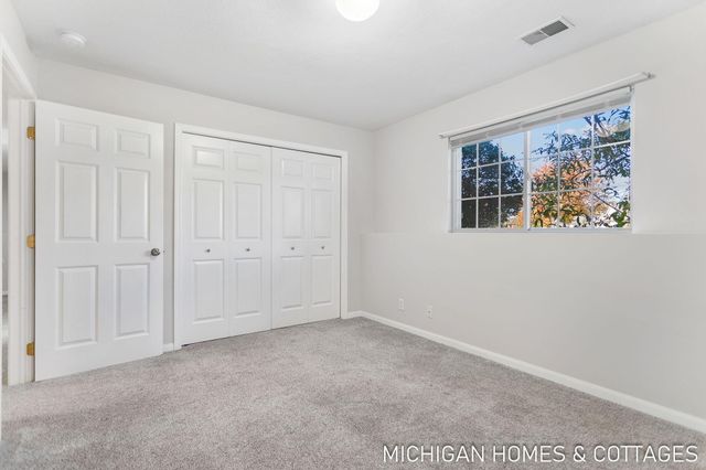 634 Wilshire Court, Holland City, MI 49423