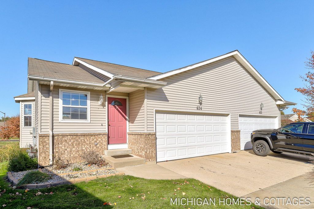 634 Wilshire Court, Holland City, MI 49423