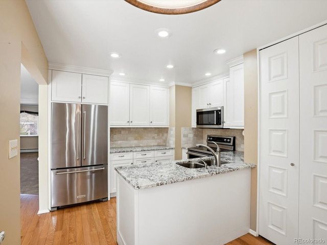 3330 S Oneida Way, Denver, CO 80224