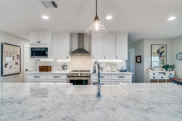 650 Honeysuckle Lane, Lucas, TX 75002