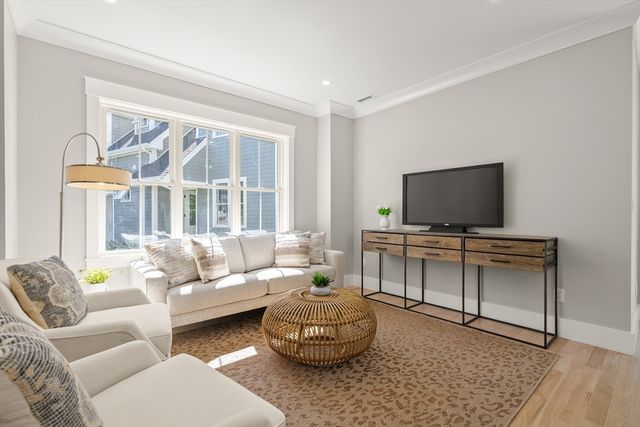 40 Lyons Street 40, Quincy, MA 02169