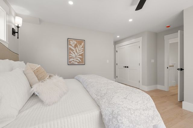 40 Lyons Street 40, Quincy, MA 02169