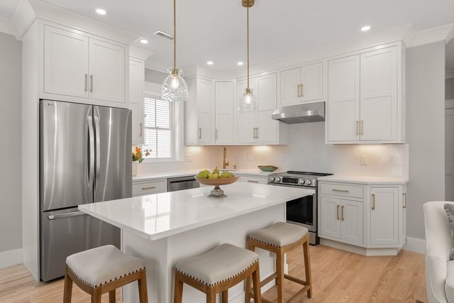 40 Lyons Street 40, Quincy, MA 02169