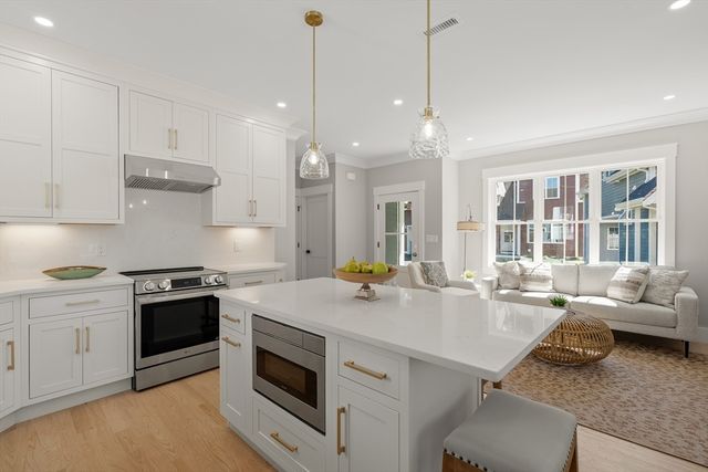 40 Lyons Street 40, Quincy, MA 02169