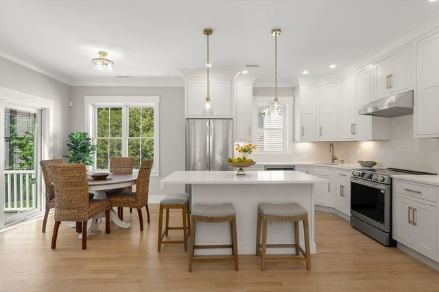 40 Lyons Street 40, Quincy, MA 02169