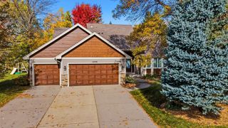 16706 Innsbrook Drive, Lakeville, MN 55044