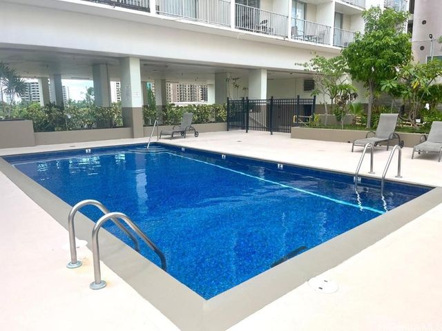 1920 Ala Moana Boulevard 706, Honolulu, HI 96815