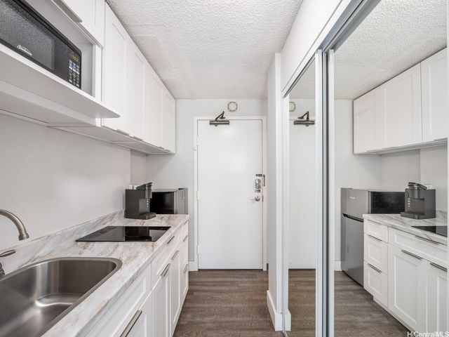 1920 Ala Moana Boulevard 706, Honolulu, HI 96815