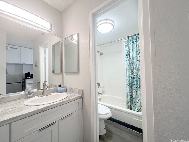 1920 Ala Moana Boulevard 706, Honolulu, HI 96815