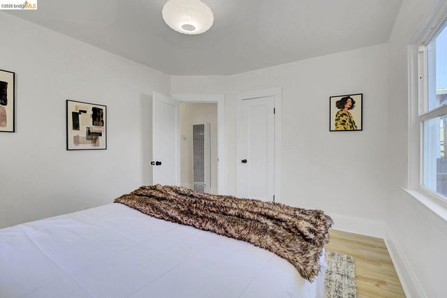 5718 Adeline St, Oakland, CA 94608